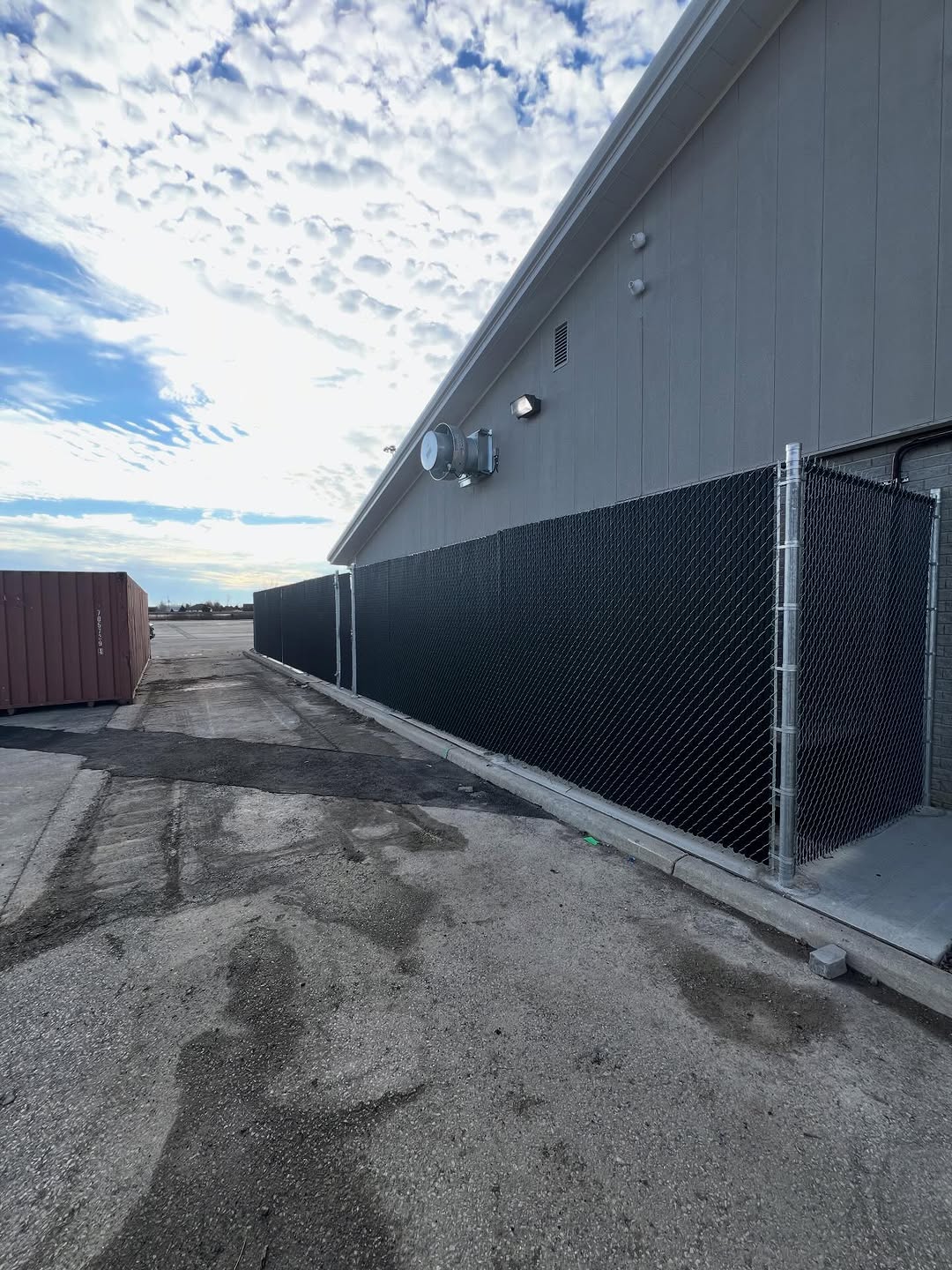 🔹CHAIN LINK - W/ PRIVACY SLATS

📌  Chain link fences are strong, resilient, and extremely durable. Maintenance requirements are practically non-existent, making these fences even more cost effective as time wears on

🕵️Add privacy and style to your chainlink fence with durable slats. Blocks views, boosts security, and lasts for years!

🦺 We install various types of fence for any sized properties for both residential and commercial clients

📍 Contact us today for your free estimate:

📱 (647) 913 6405

📨 info@propertyfence.ca

#propertyfence #commercialfencing #chainlink #property #propertyinvestment